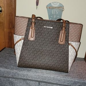 Michael Kors Tote